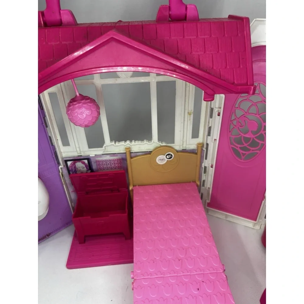 Mattel Barbie Glam Getaway House Pink & White Fold-Up Playset 2014 + Accessories